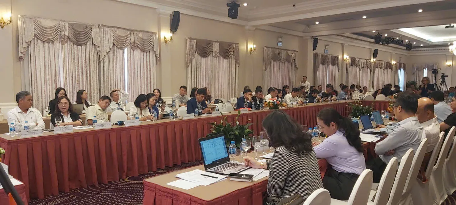 z7139786834371_1bb28822ba19a3d14b1525938faa9768_voh