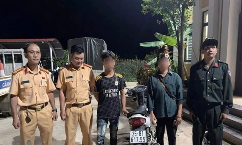 Triệu tập nhóm cầm hung khí dàn trận rồi quay video đăng Facebook