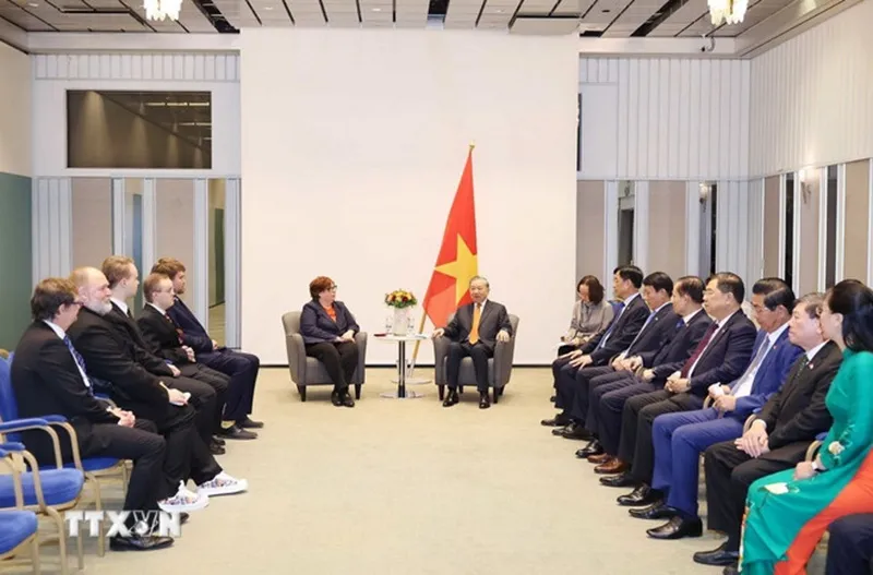 tong-bi-thu-dang-cong-san-phan-lan-3