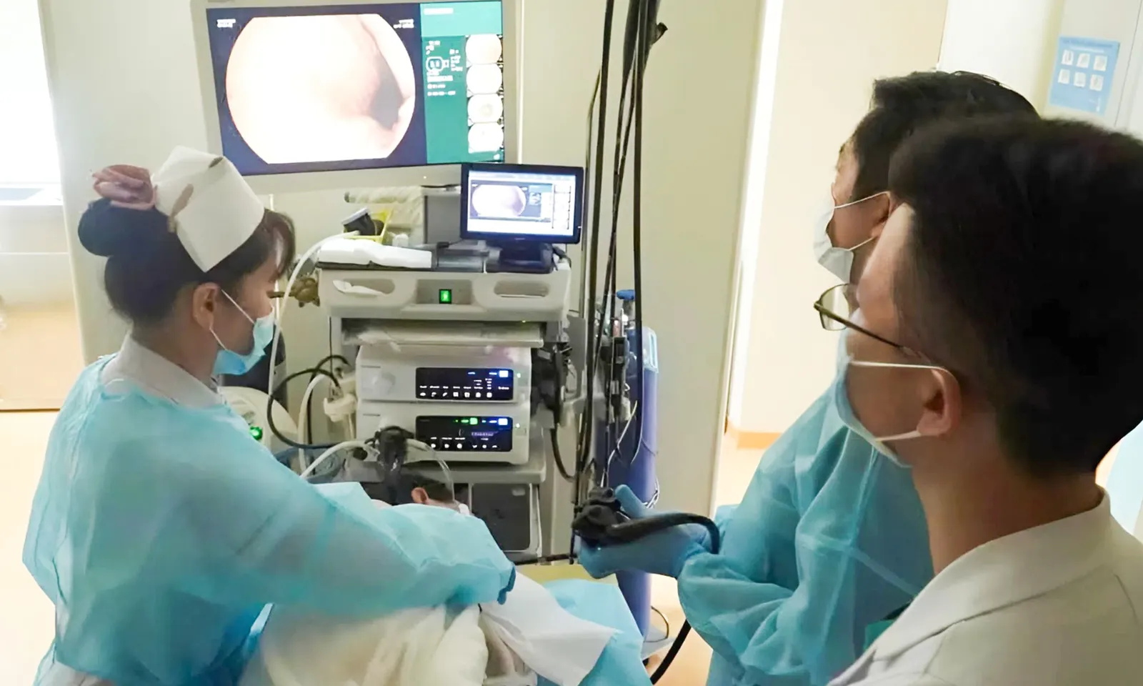 Bất ngờ phát hiện mắc ung thư hiếm gặp sau khi đau bụng âm ỉ và tiêu chảy kéo dài