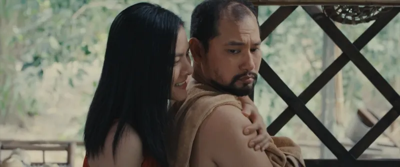 review-nha-ma-xo-khi-drama-gia-dinh-va-cham-voi-the-luc-tam-linh 20251023-150914-01
