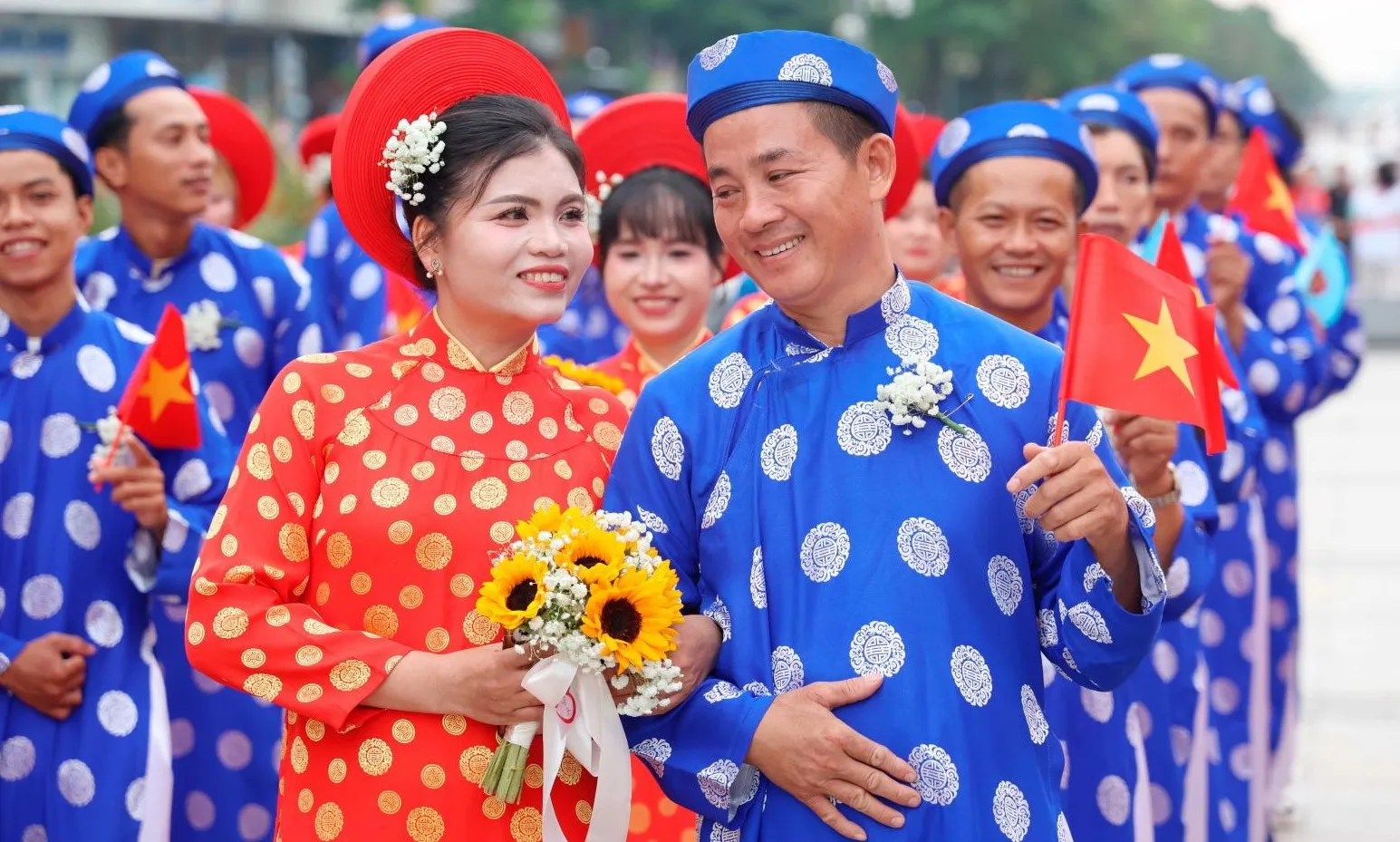 Lan tỏa yêu thương từ lễ cưới tập thể của 50 cặp đôi ở TPHCM