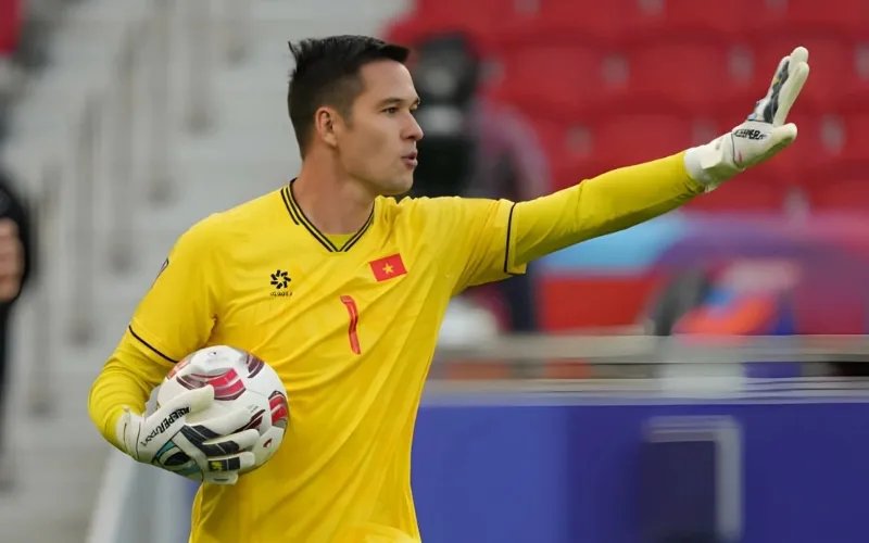 nguyen-filip-chan-thuong-1