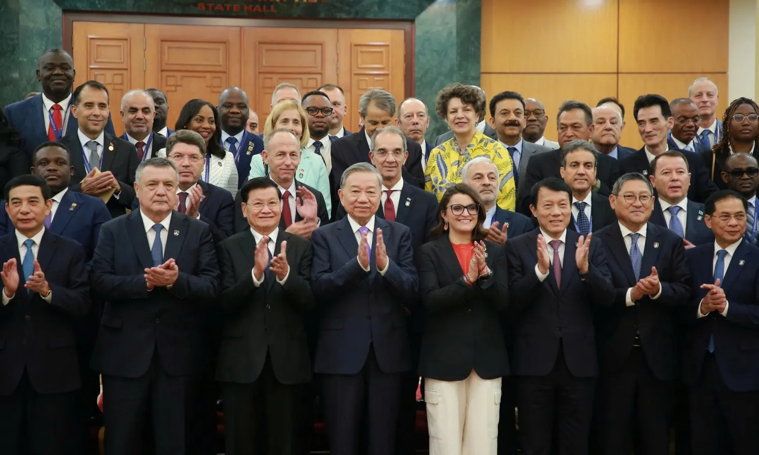 z71553482236891ceebb99c92a132b6536e59bdd1193d5-1761404276908743279526