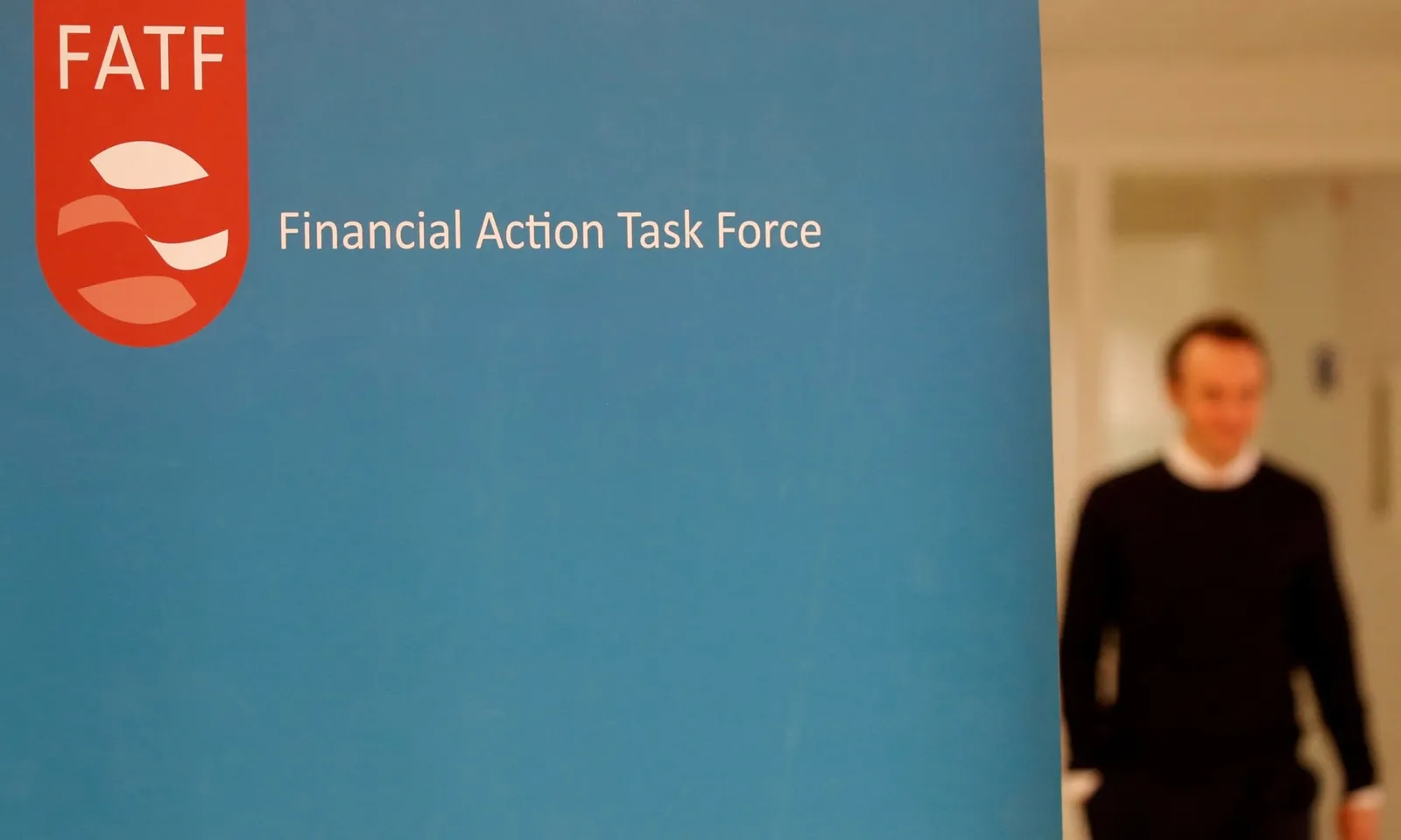 Nam Phi và Nigeria được rút khỏi danh sách giám sát chống rửa tiền toàn cầu