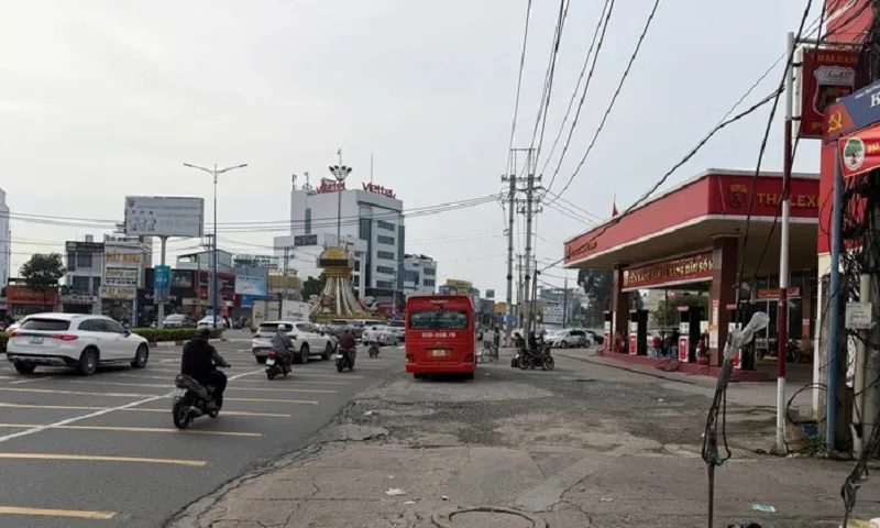TPHCM: Hai người đàn ông đánh nhau trước cây xăng, một người tử vong 