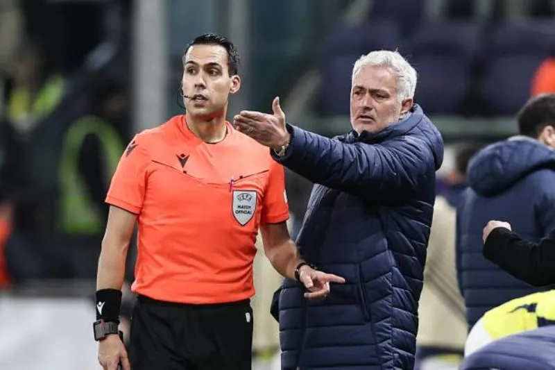 trong-tai-tho-nhi-ky