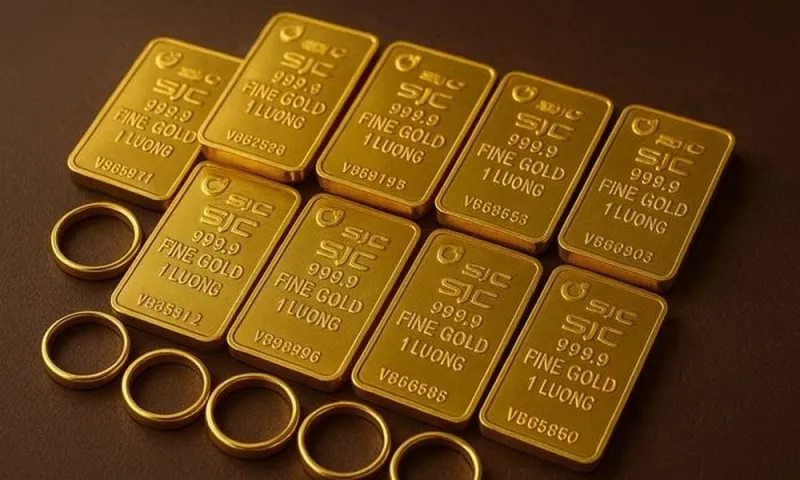 Giá vàng trong nước tăng mạnh, vàng thế giới giảm