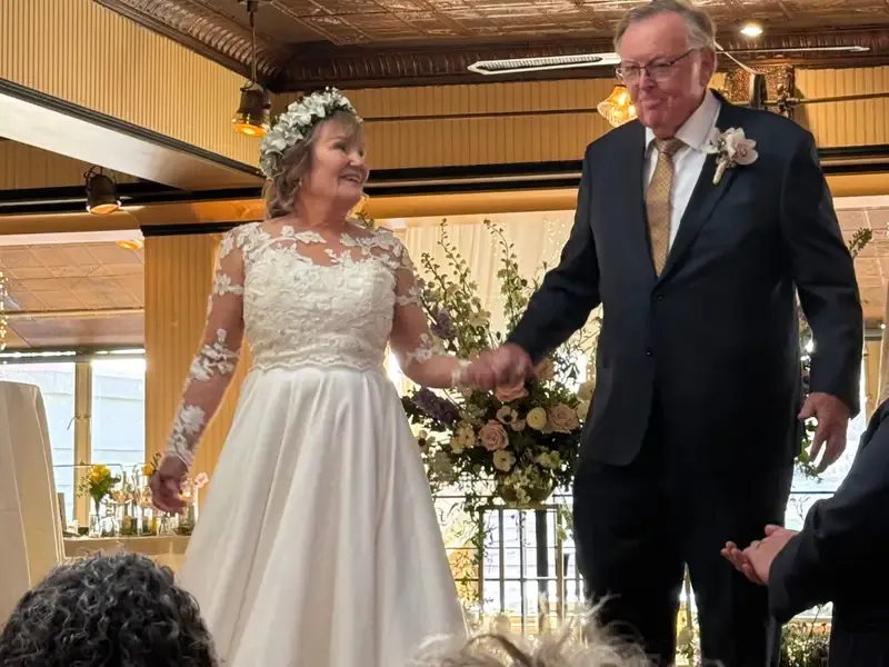 ket-hon-o-tuoi-76-1954