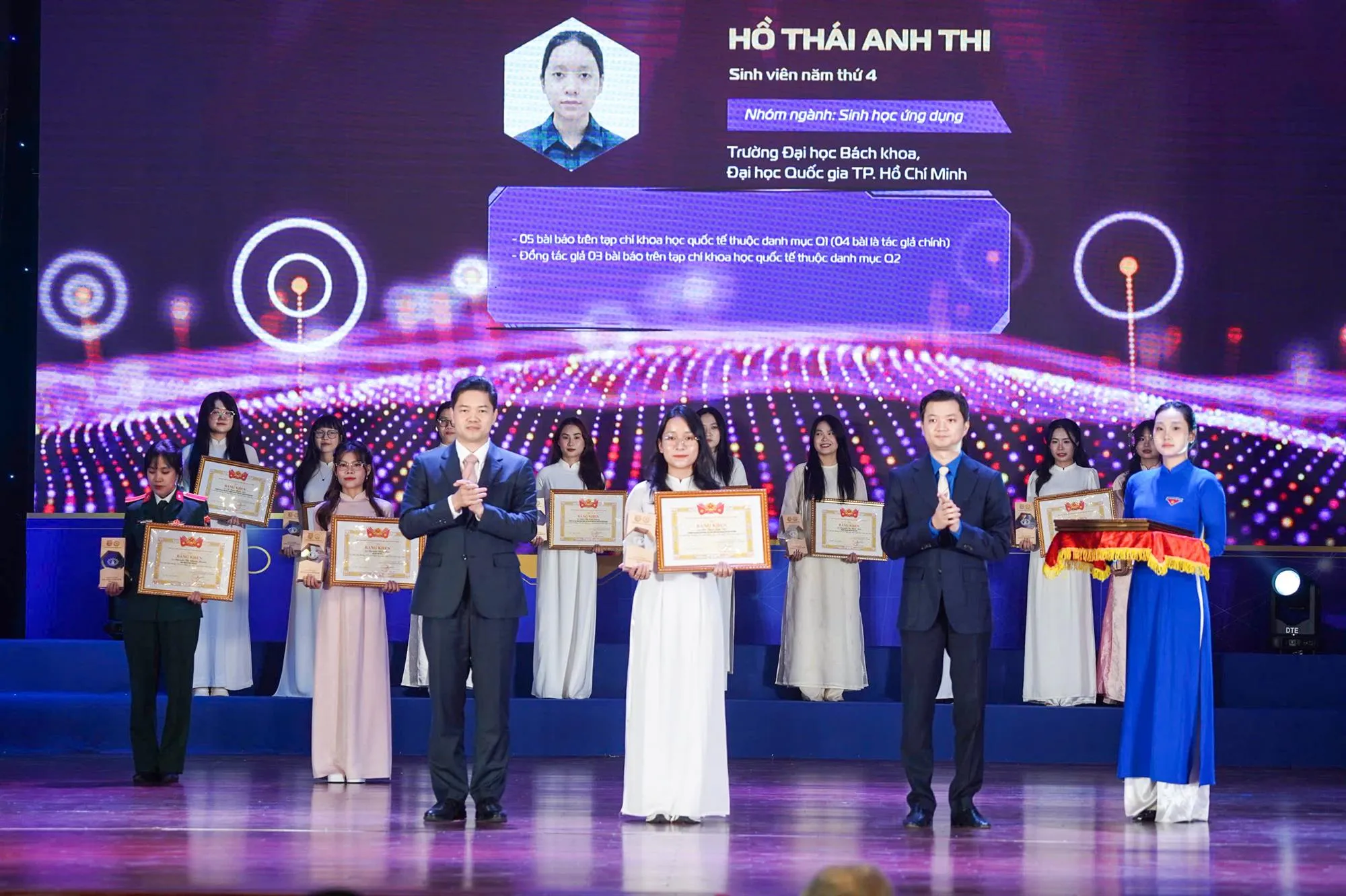 z7168782333107_f9ff491a5ea8753c5b185bc8e703d9a3