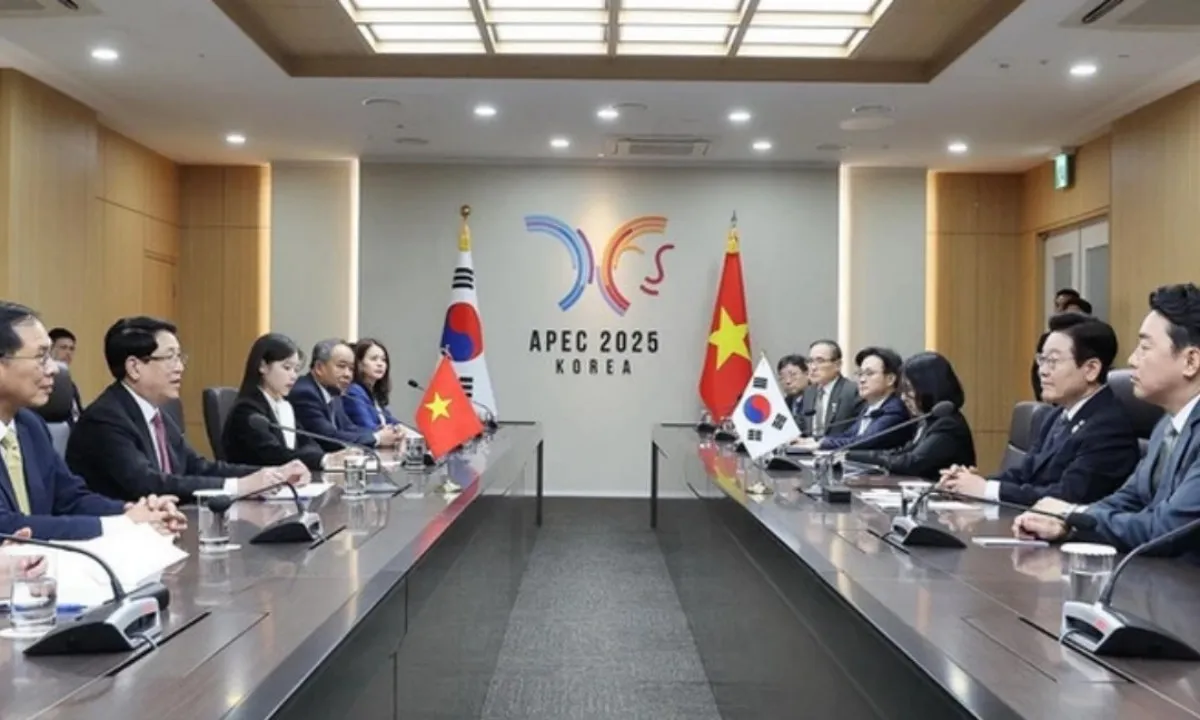 3010-chu-tich-nuoc-hoi-dam-tong-thong-han-quoc-7-17618239021911108732438