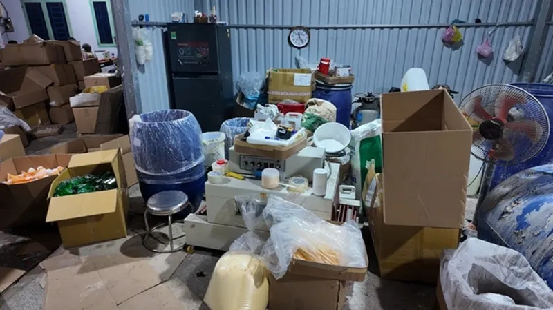 anh-6-my-pham-gia-1761879613877483918100