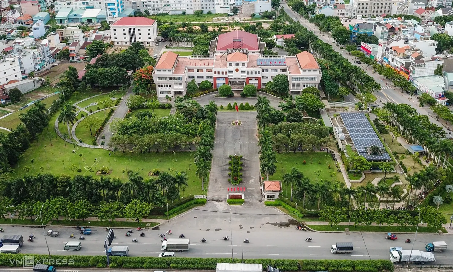 Đề xuất dùng trụ sở cũ quận 12 làm trường học