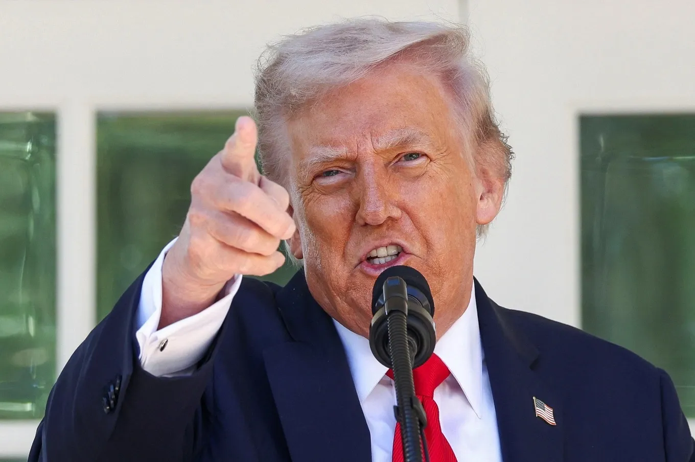 trumpreuters-1jpg-1761350478315