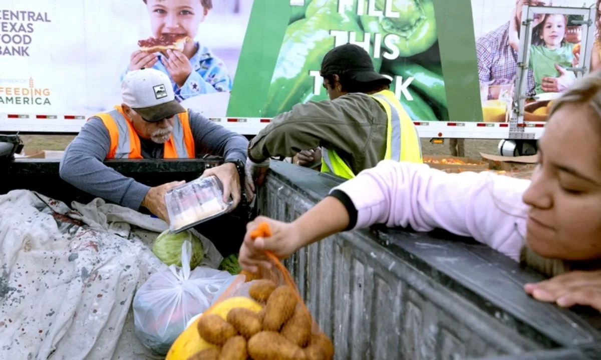 Hàng triệu người Mỹ bên bờ đói khát vì chính phủ đóng cửa kéo dài