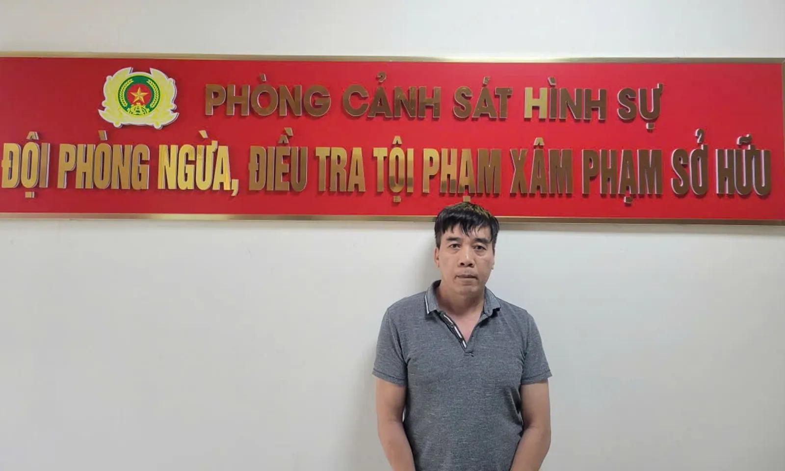 Người đàn ông bị bắt giữ sau hơn 31 năm trộm đầu máy khâu, đàn organ