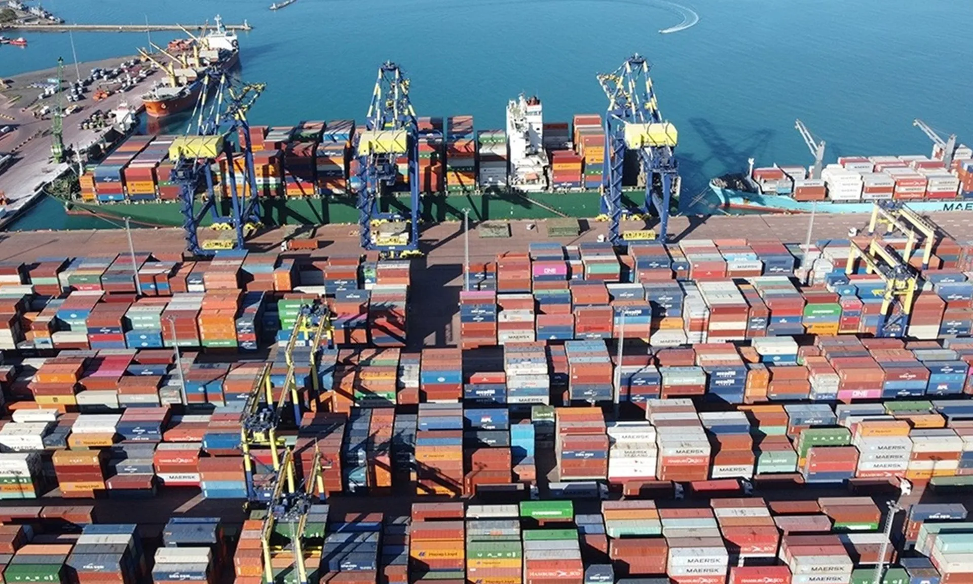 xuat-khau-cong-nghe-031125