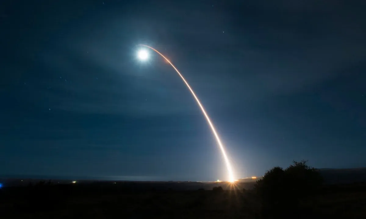 Mỹ phóng thử ICBM Minuteman III trong đêm