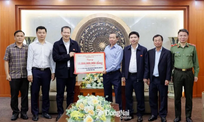 Đồng Nai chia sẻ khó khăn với miền Bắc: Trao 41 tỷ đồng và trang thiết bị cứu trợ