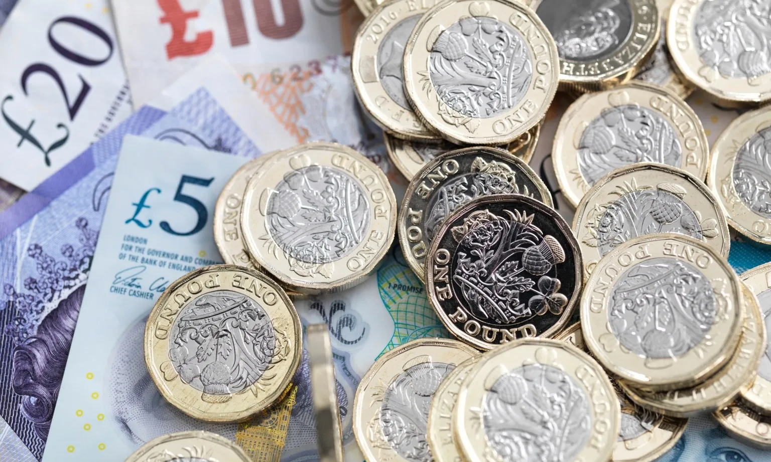 Nhận nhầm 2,2 tỷ đồng từ công ty, người đàn ông kiên quyết không trả lại