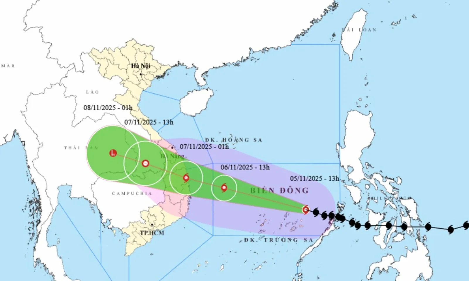 Bão số 13 di chuyển nhanh về hướng Quảng Ngãi - Đắk Lắk