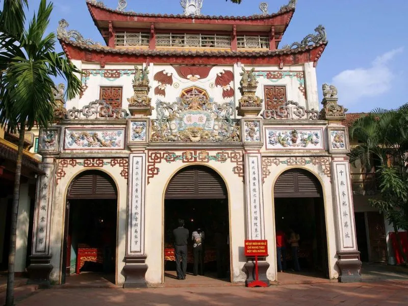 voh-van-khan-phu-tay-ho-1