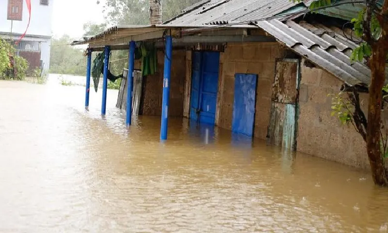 Huế: 15 người thiệt mạng, hơn 10.000 ngôi nhà ngập trong đợt lũ lịch sử