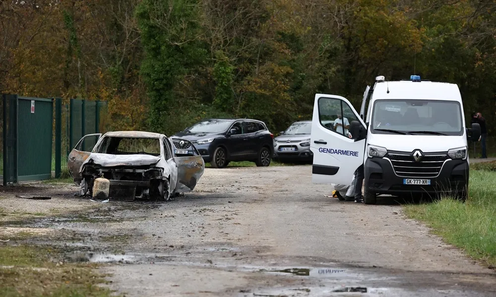 Pháp: Tài xế lao xe vào đám đông trên đảo Oléron, 9 người bị thương