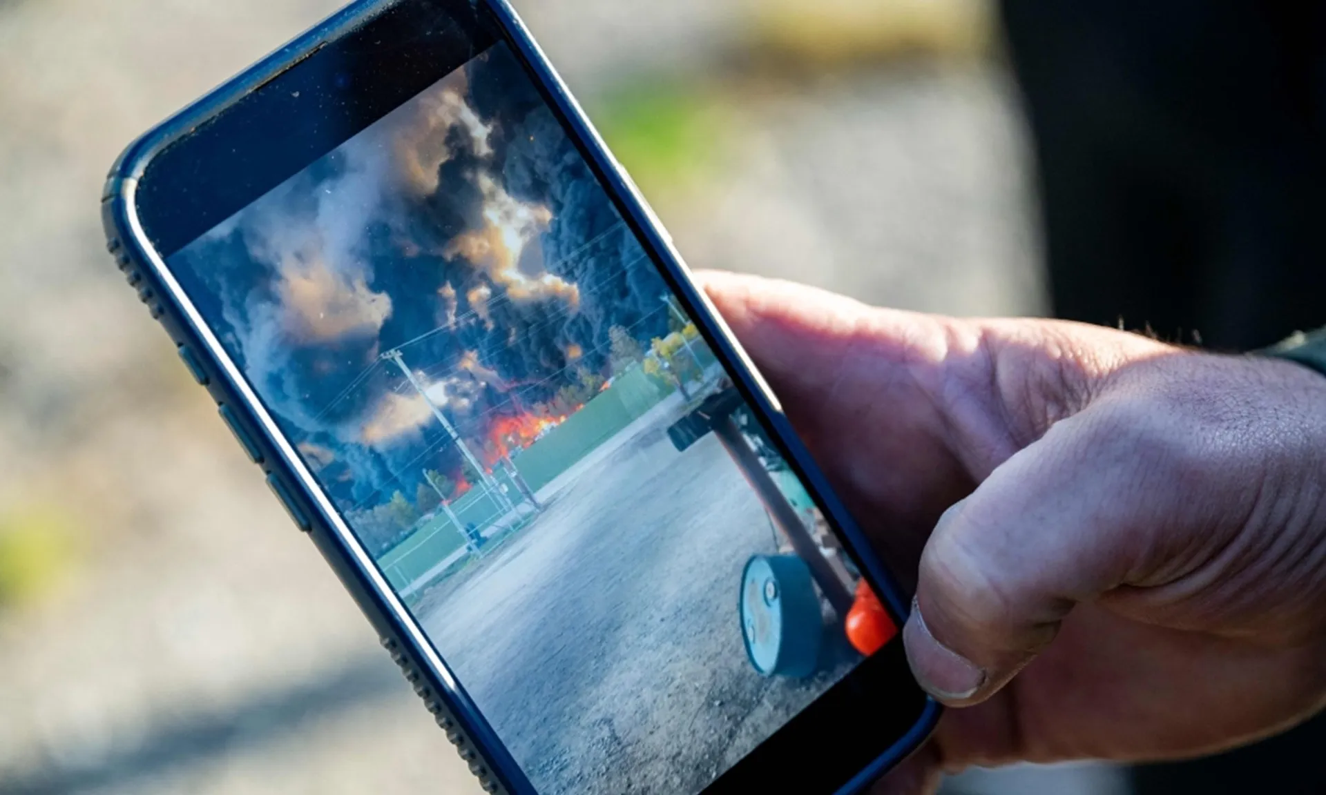 may-bay-cho-hang-061125