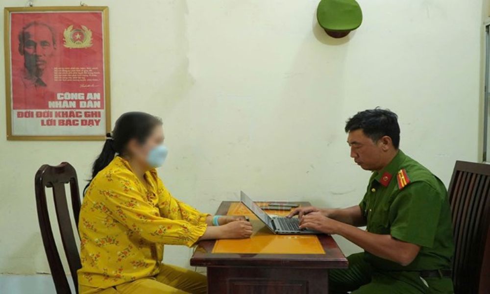 Người phụ nữ đăng Facebook “xịt thuốc mê” bị công an mời làm việc