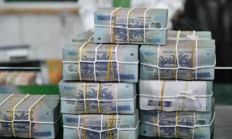 Thu ngân sách 10 tháng vượt dự toán