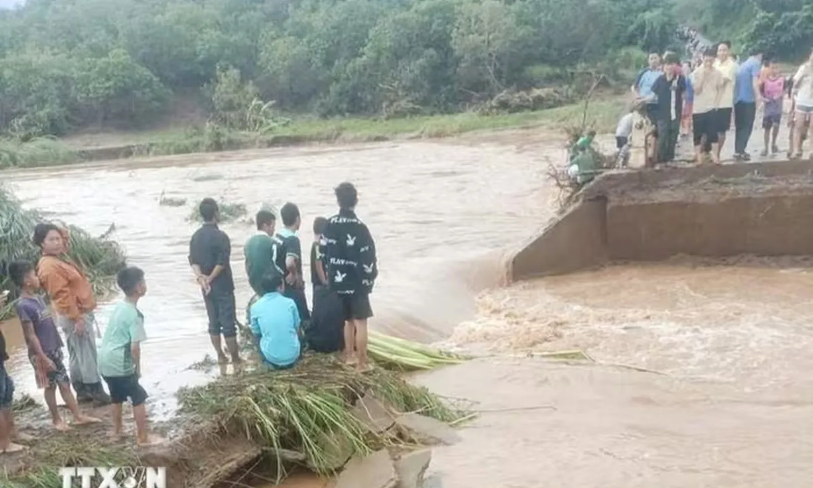 Đắk Lắk tập trung khắc phục hậu quả bão số 13, thiệt hại ước hơn 2.200 tỷ đồng