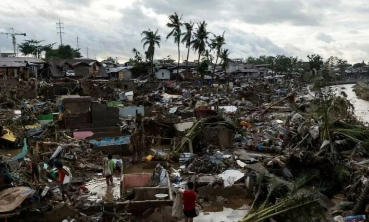 Siêu bão Phượng Hoàng quét Philippines: Hơn 1 triệu người sơ tán