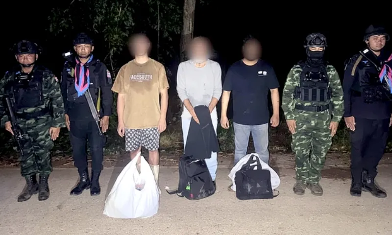 Thái Lan bắt nhóm vượt biên, thu giữ hơn 1.000 thẻ SIM nghi phục vụ lừa đảo
