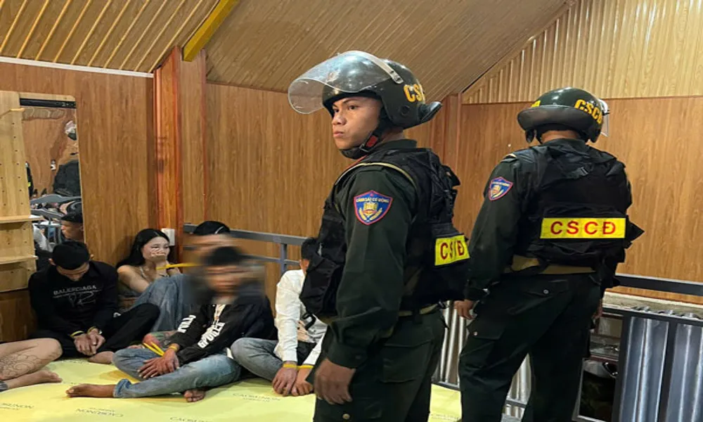 30 thanh niên bị bắt quả tang sử dụng ma túy trong homestay