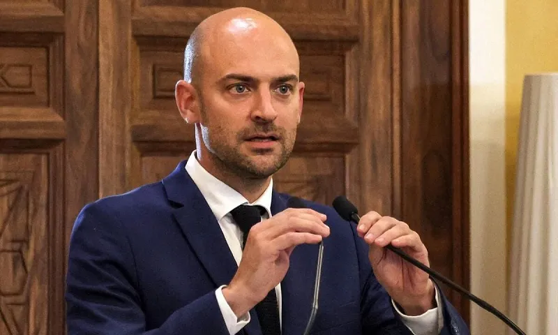 Pháp quan ngại các chiến dịch quân sự Mỹ đang tiến hành tại Caribe