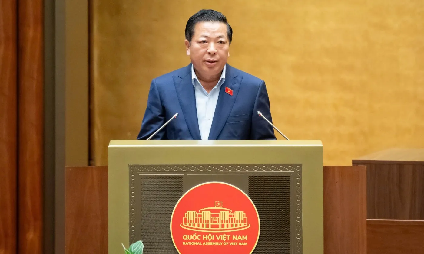 202511140833163325_z7221867914989_13b842f1d1050cf71ede7bf23b7270a8