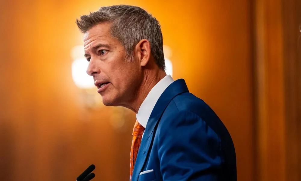 251024-sean-duffy-gk-7e1819-1763098322178770502798