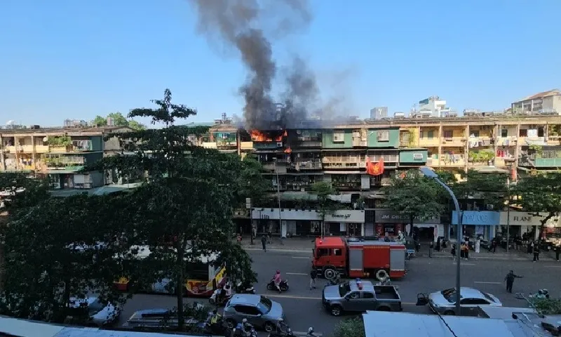 Hà Nội: Liên tiếp hai vụ cháy trong buổi sáng, không có thương vong