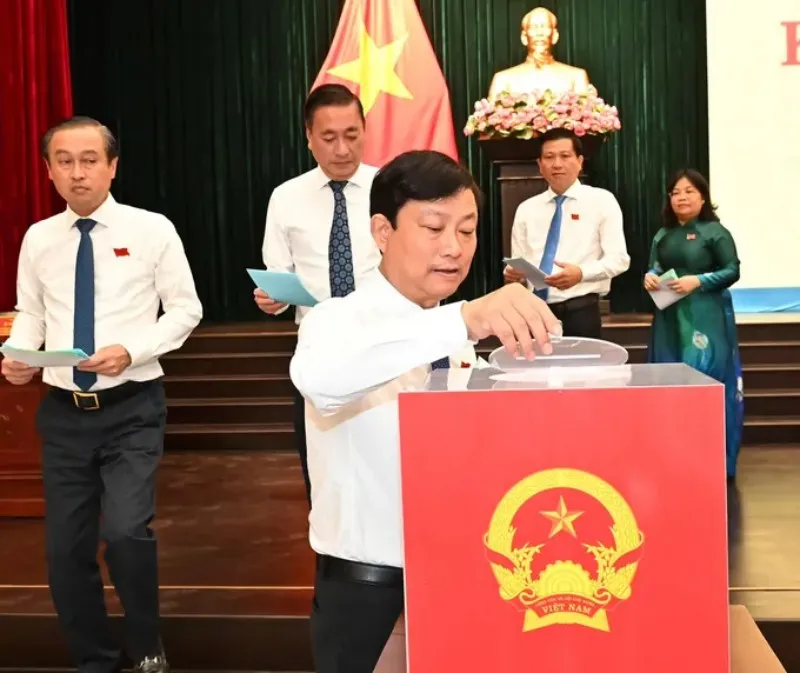 9a558f02-4d25-4d82-b1c5-9efc7947021a-7355-3547