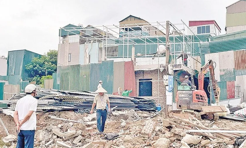 Đề nghị siết trách nhiệm cấp xã và tăng “hậu kiểm” trong quản lý xây dựng