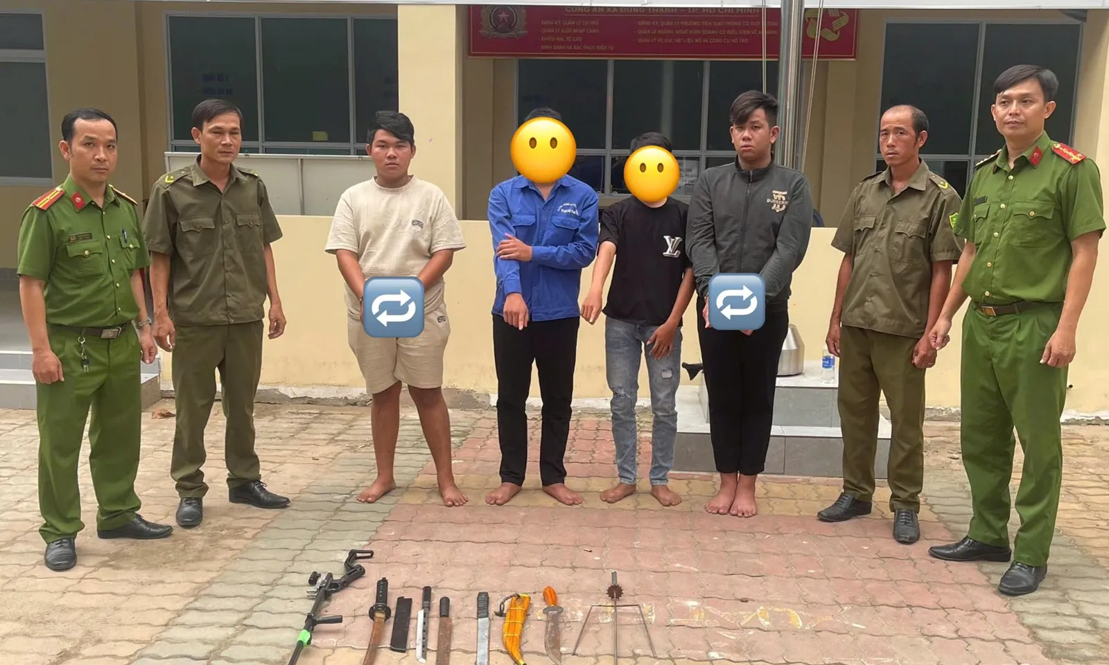 Bắt giữ hai đối tượng mang hung khí đi giải quyết mâu thuẫn