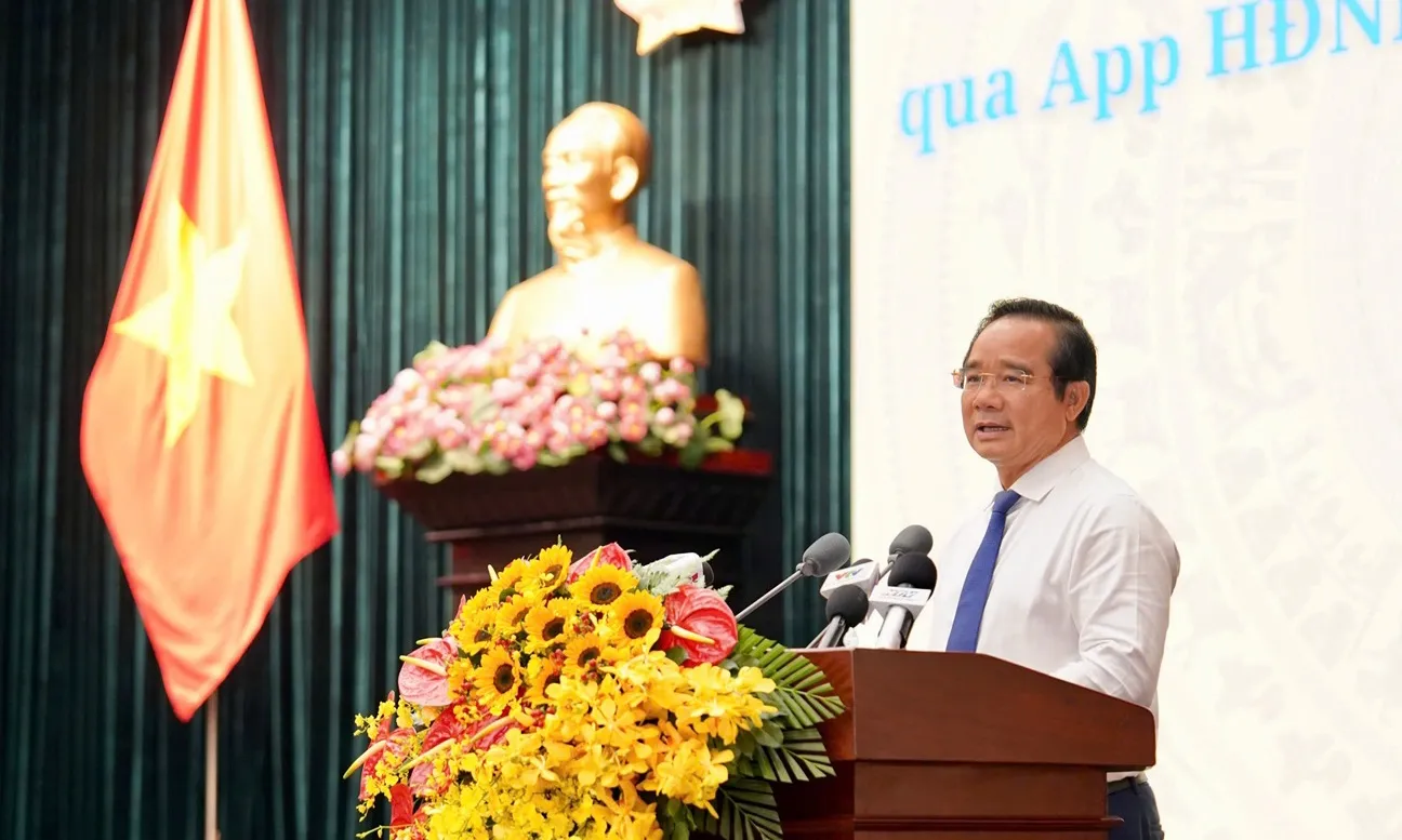 Chủ tịch UBND TPHCM nói về nhiều dự án trọng điểm tại kỳ họp chuyên đề HĐND