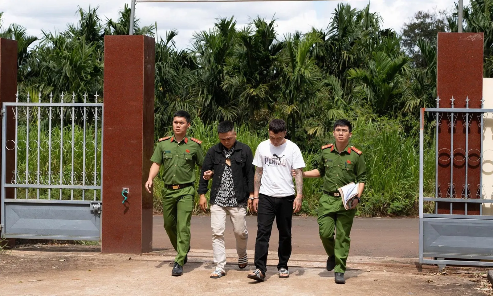 Đắk Lắk: Bắt nhóm đòi tiền bảo kê, cưỡng đoạt tài sản tại hội chợ