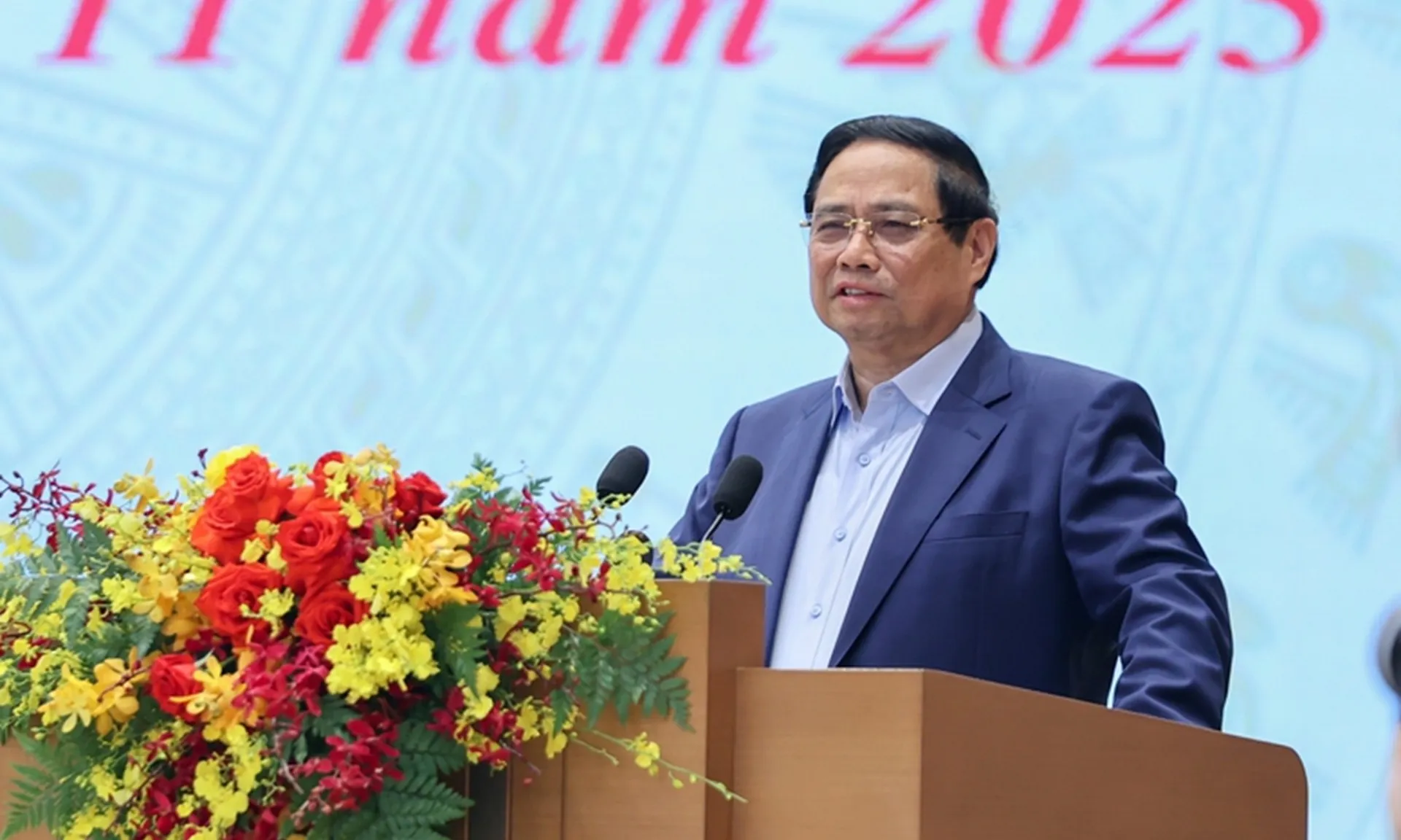 thu-tuong-pham-minh-chinh-151125-1