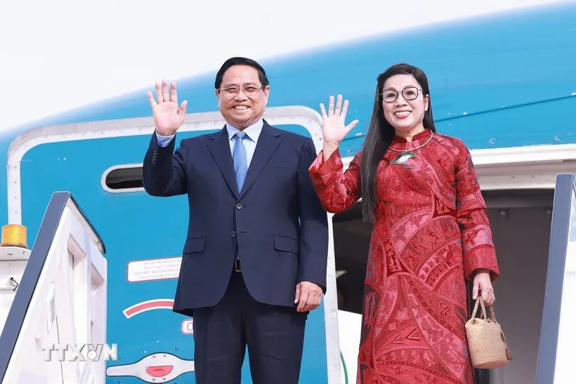 thu-tuong-va-phu-nhan-bat-dau-chuyen-tham-chinh-thuc-kuwait-2