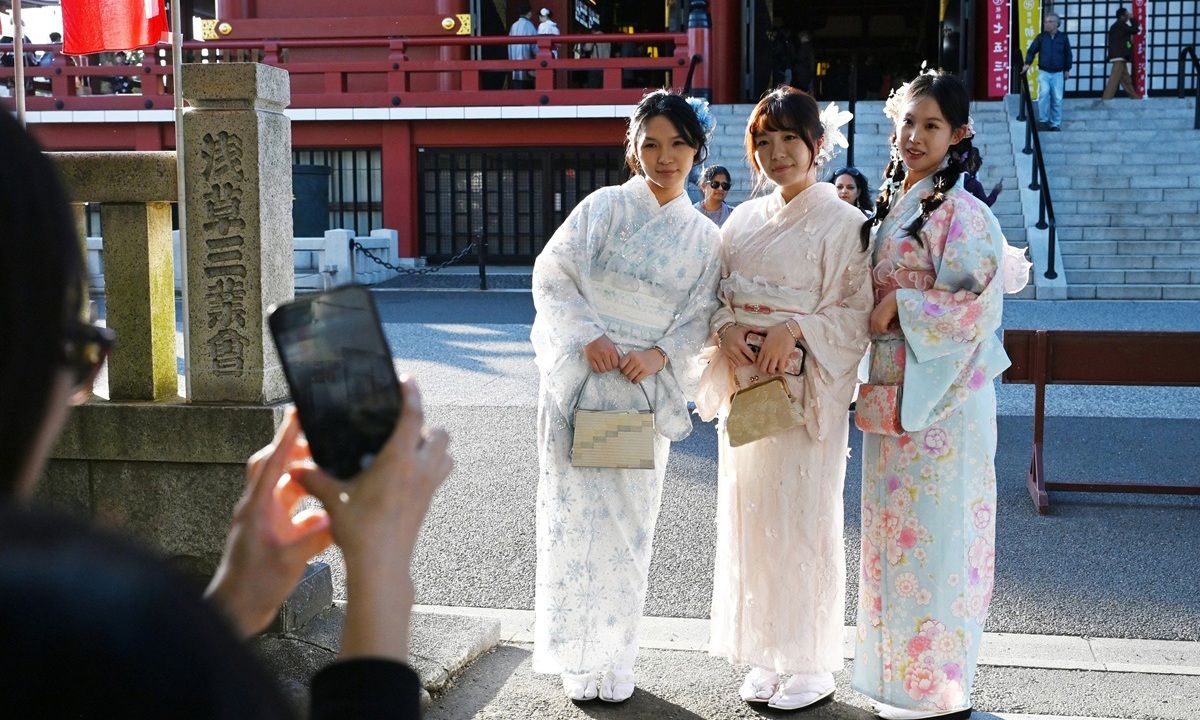 Nhiều hãng hàng không Trung Quốc cho phép đổi, hủy vé trên các tuyến đến Nhật Bản