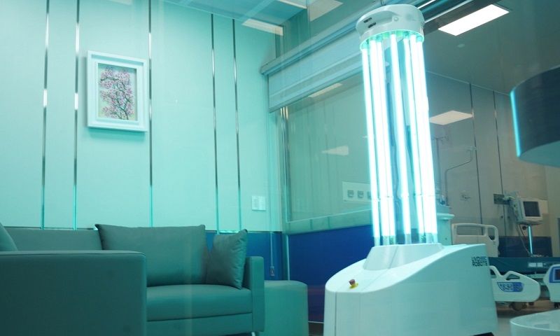 Bệnh viện Chợ Rẫy có robot khử khuẩn phòng mổ, khu ghép tạng