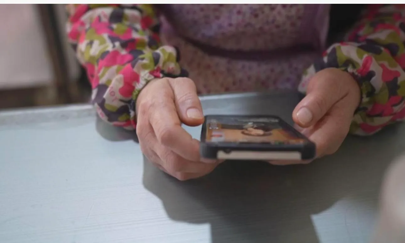 Khách kịp thời cứu chủ quán ăn thoát bẫy lừa đảo qua điện thoại