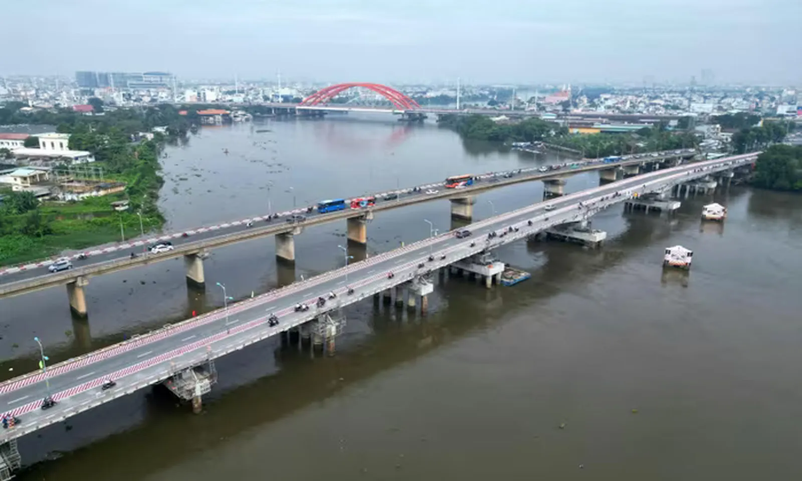 Cầu Bình Triệu 1 thông xe sau nâng tĩnh không, giảm áp lực cửa ngõ đông bắc